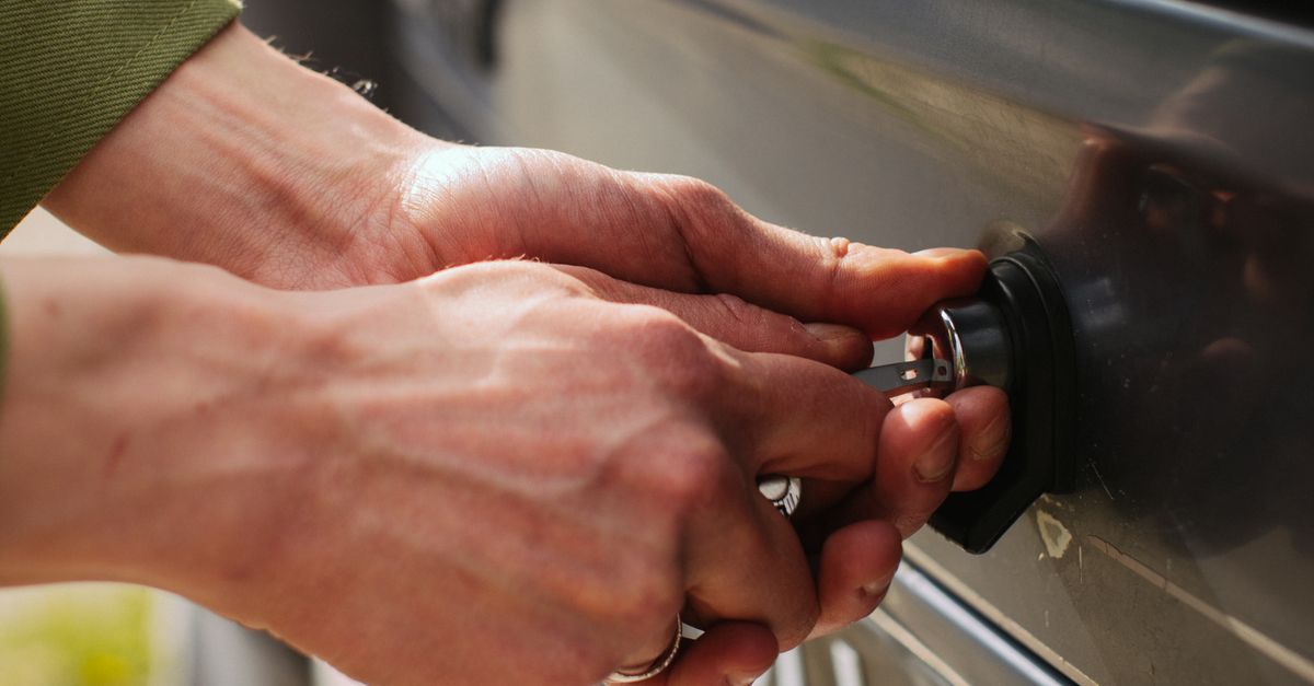 When to Call an Emergency Locksmith vs. Planning a Rekey — Markham Locksmiths